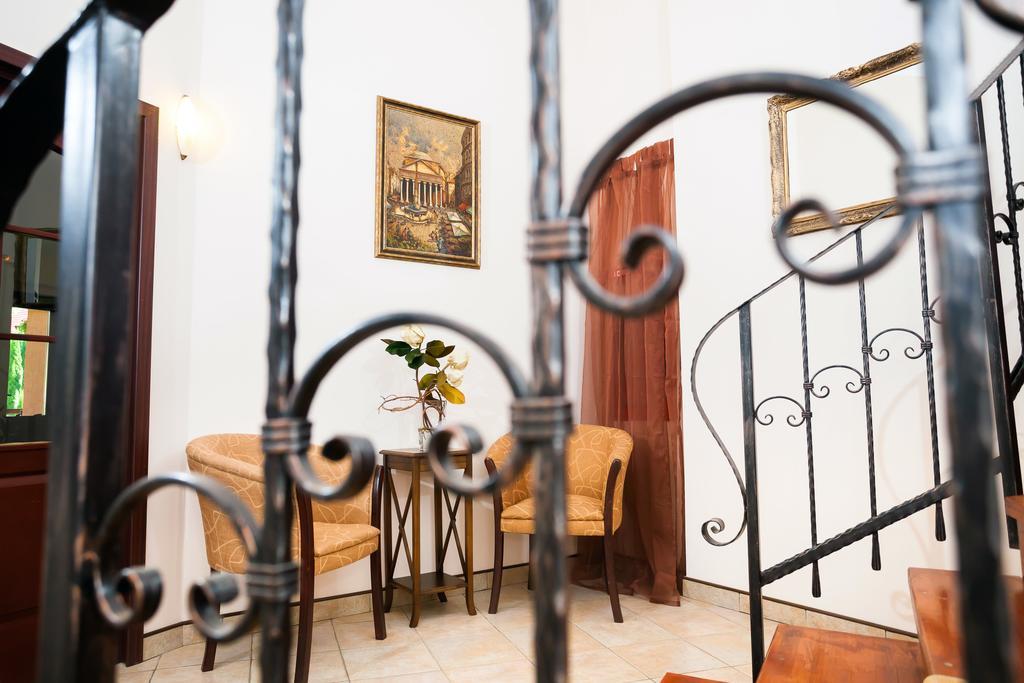 Pension Pantheon Poiana Brasov Bagian luar foto